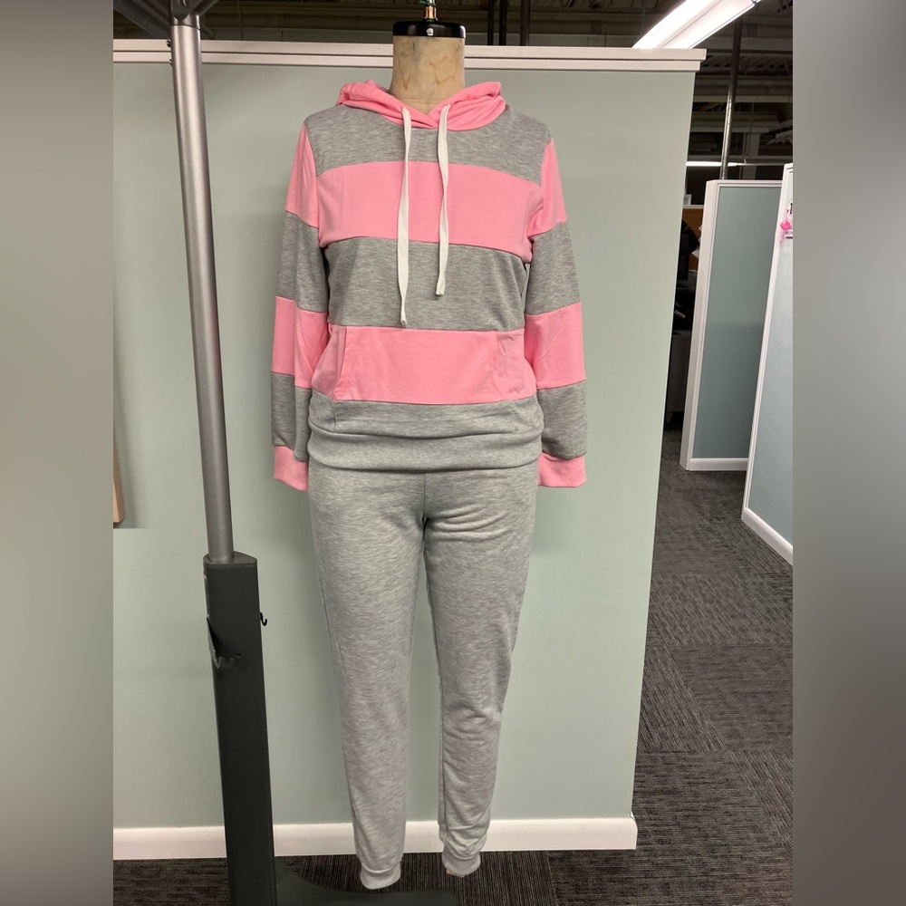 Sweatpants Set, Gray and Pink sweater with Hood, Size M